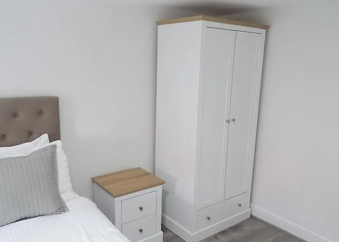 Cocoon @ International Inn + Apartments