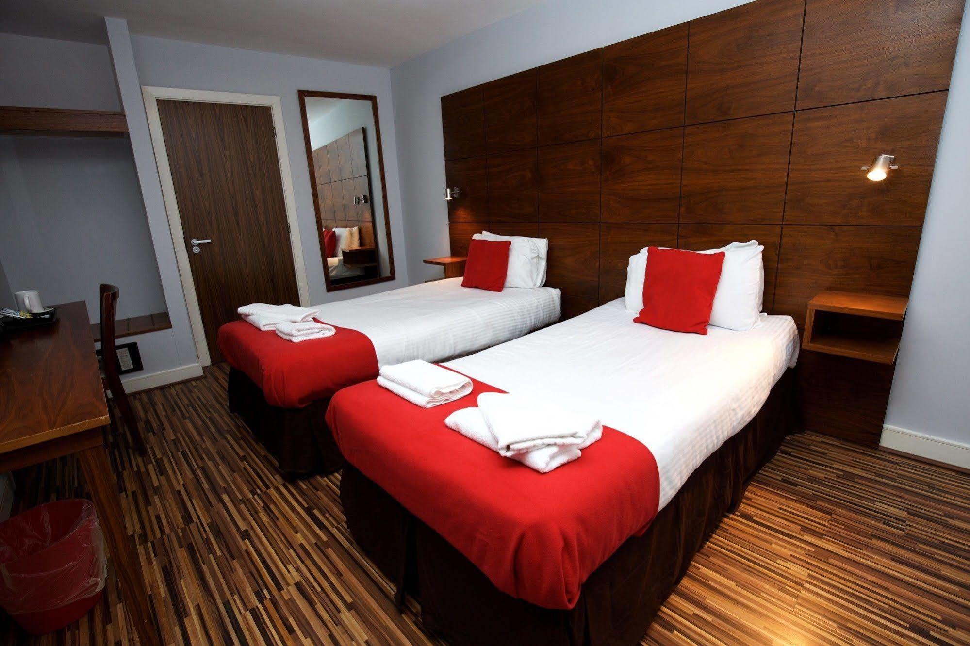 Cocoon @ International + Hotel 3*